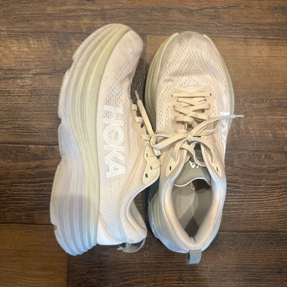 Hoka Bondi 8